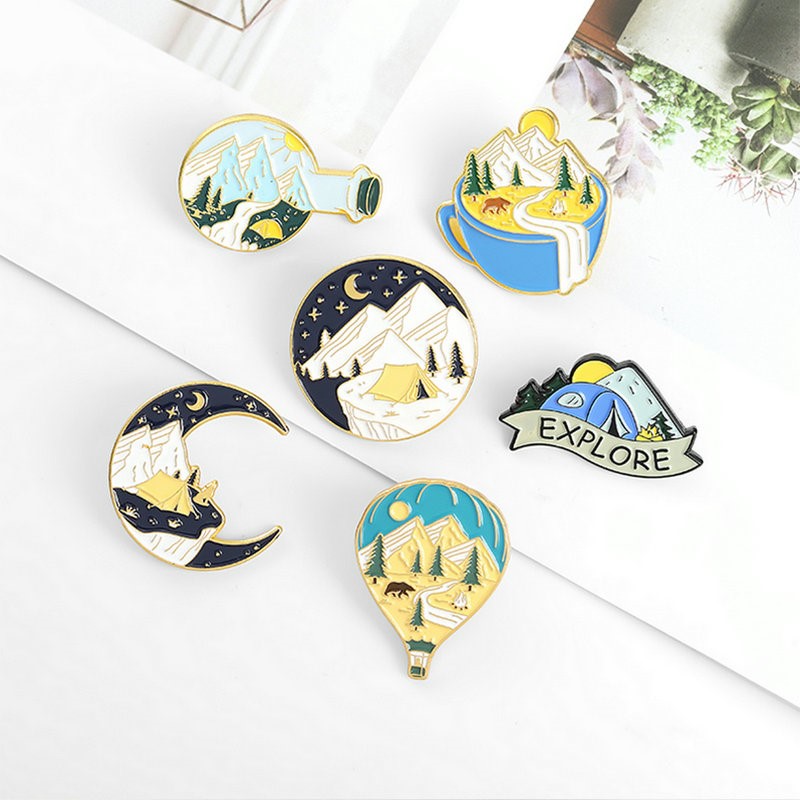 Camping Adventure Enamel Pins  - Outdoor Planting Bag recension och pris