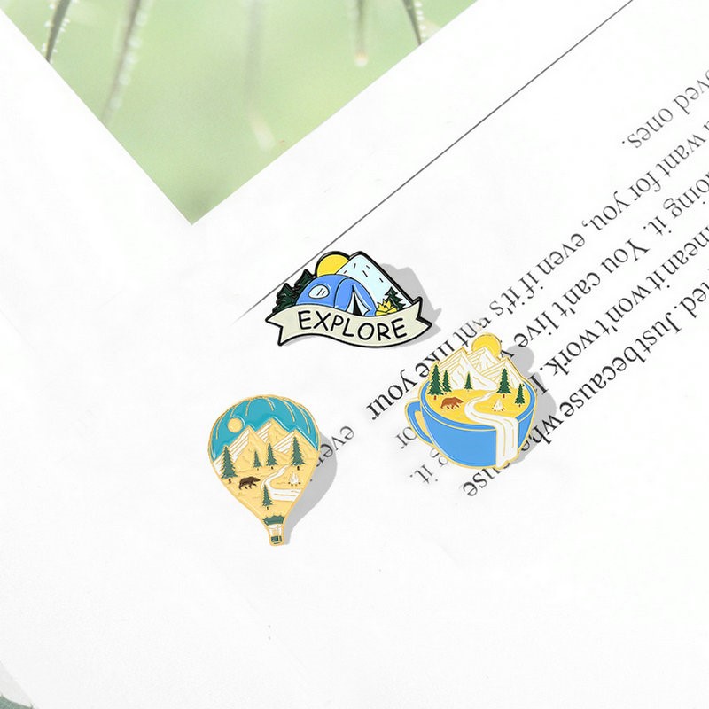 Camping Adventure Enamel Pins  - Outdoor Planting Bag recension och pris